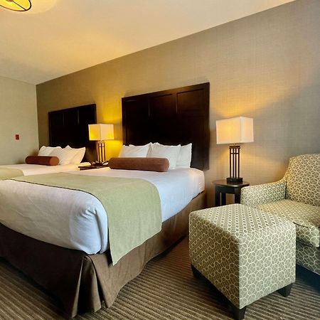 Best Western Plus Okotoks Inn & Suites Экстерьер фото